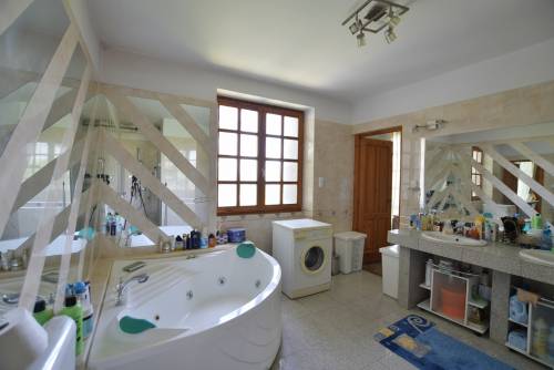 For sale family house 004