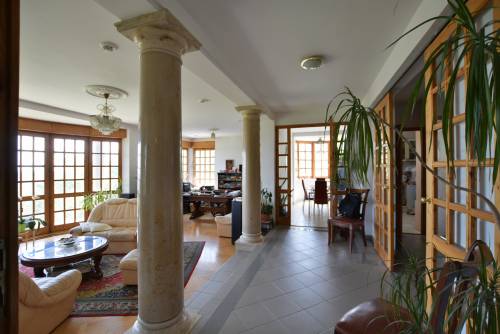 For sale family house 011