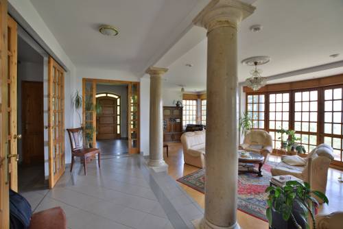 For sale family house 012
