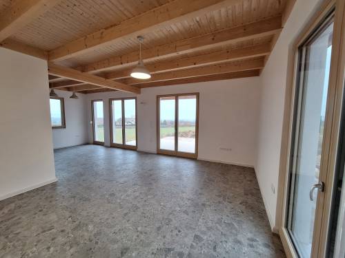 For sale family house 003