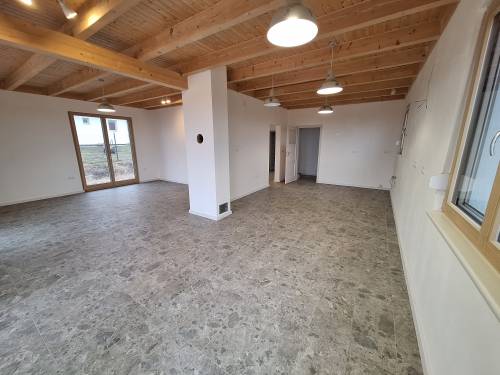 For sale family house 005