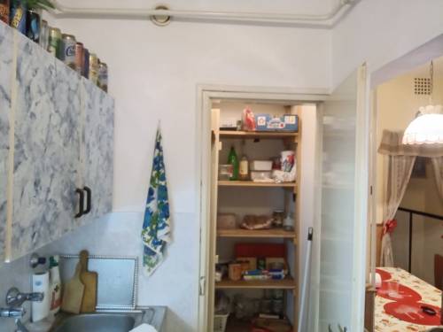 Eladó bútorozott, 40 m²-es lakás Hévíz központjában 004