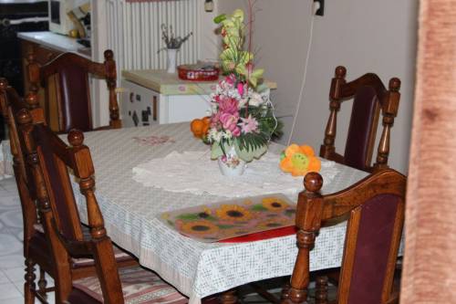 Row home is for sale in Heviz 004