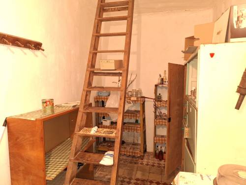 For sale family house 011