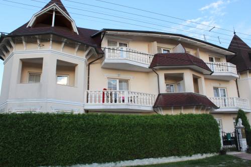 Eladó ház Hévíz és környéke 001