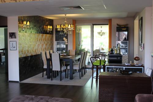 A great multi-storey family house is for sale 004