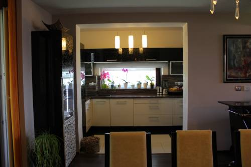 A great multi-storey family house is for sale 008
