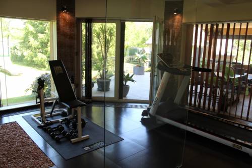A great multi-storey family house is for sale 012