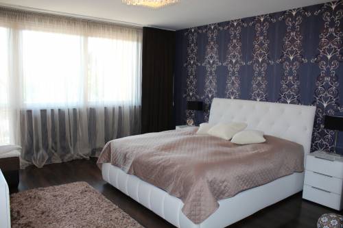 A great multi-storey family house is for sale 015