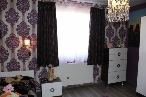 A great multi-storey family house is for sale 027