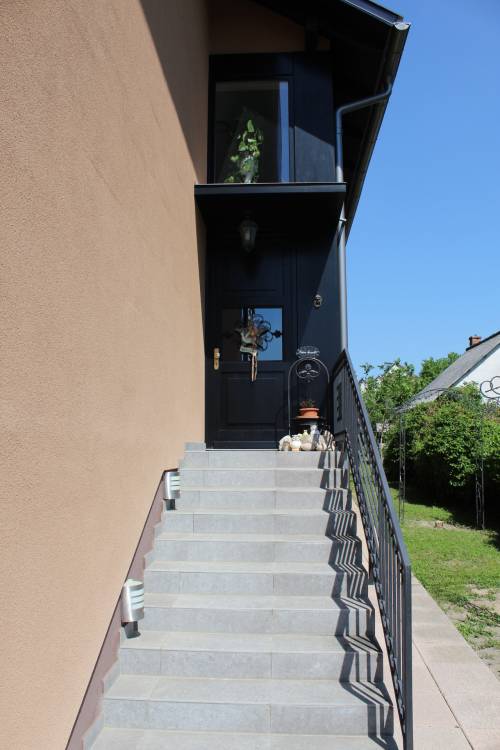 A great multi-storey family house is for sale 028